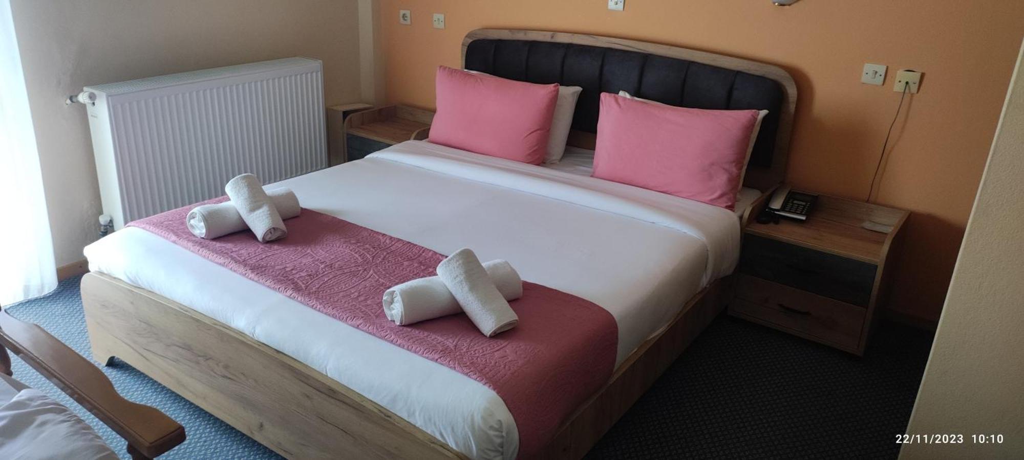 Hili Hotel Alexandroupolis Buitenkant foto