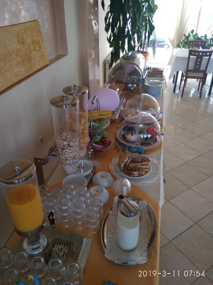 Hili Hotel Alexandroupolis Buitenkant foto