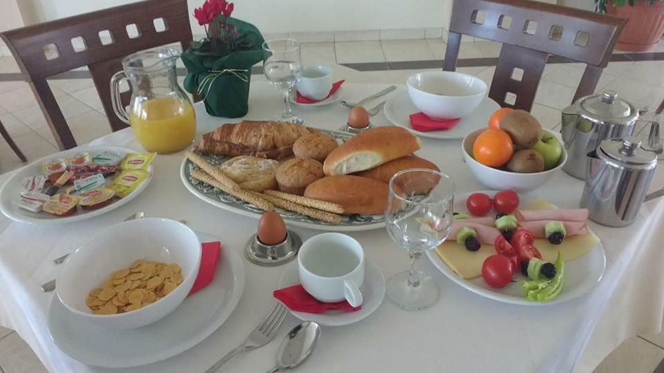 Hili Hotel Alexandroupolis Buitenkant foto